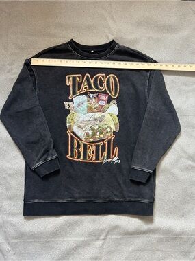 Black Graphic Crewneck Sweatshirt